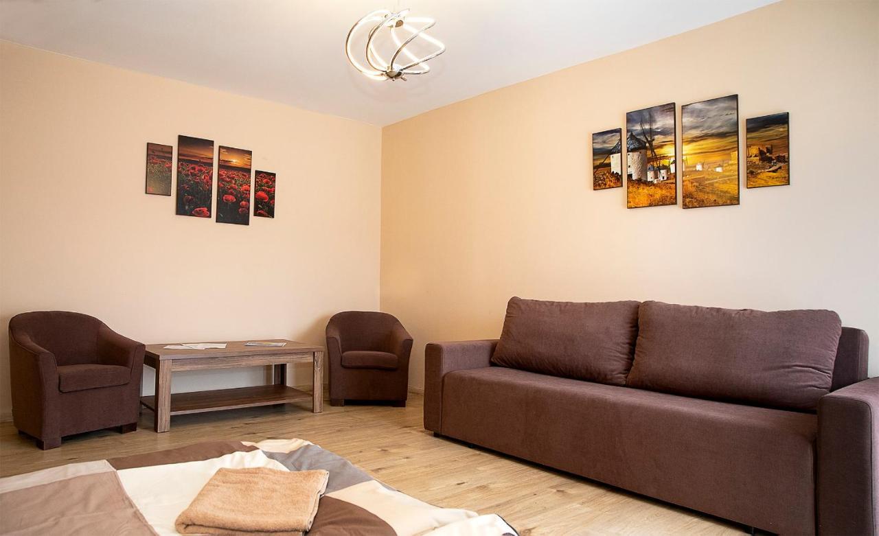Lux Apartman Buek Exterior foto