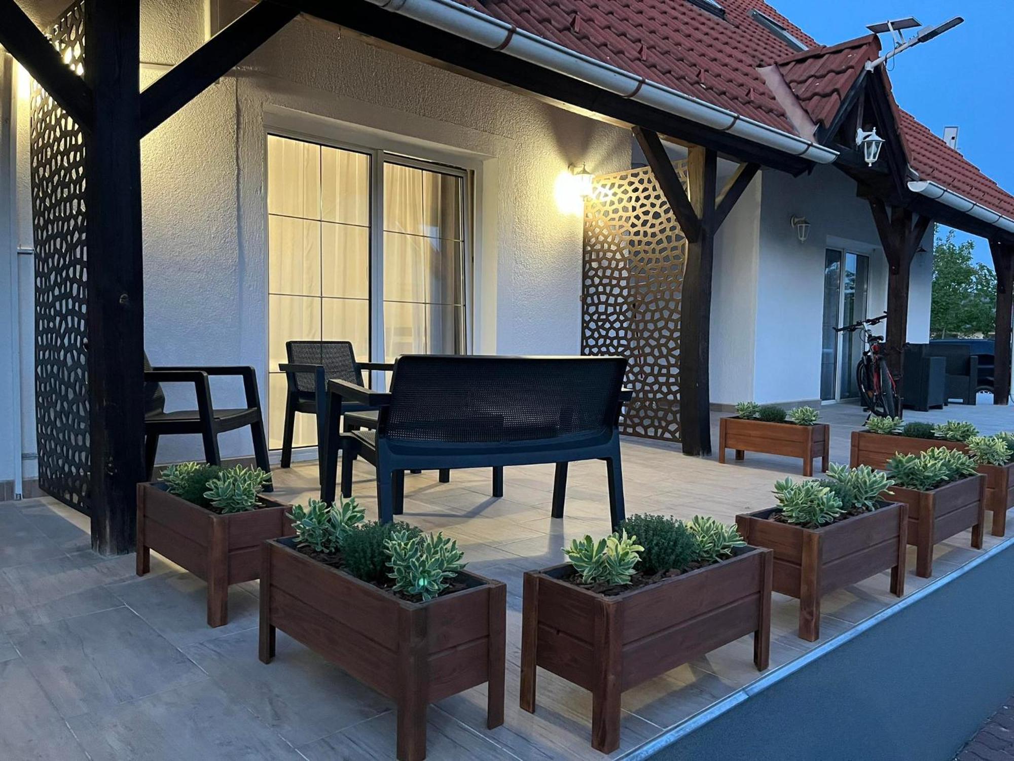 Lux Apartman Buek Exterior foto